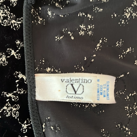 Valentino tank top with adjustable straps and sweetheart neckline - Picture 3 of 3